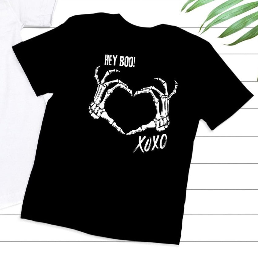XOXO Skeleton Hand Love Heart T Shirt - PeppaTree Designs