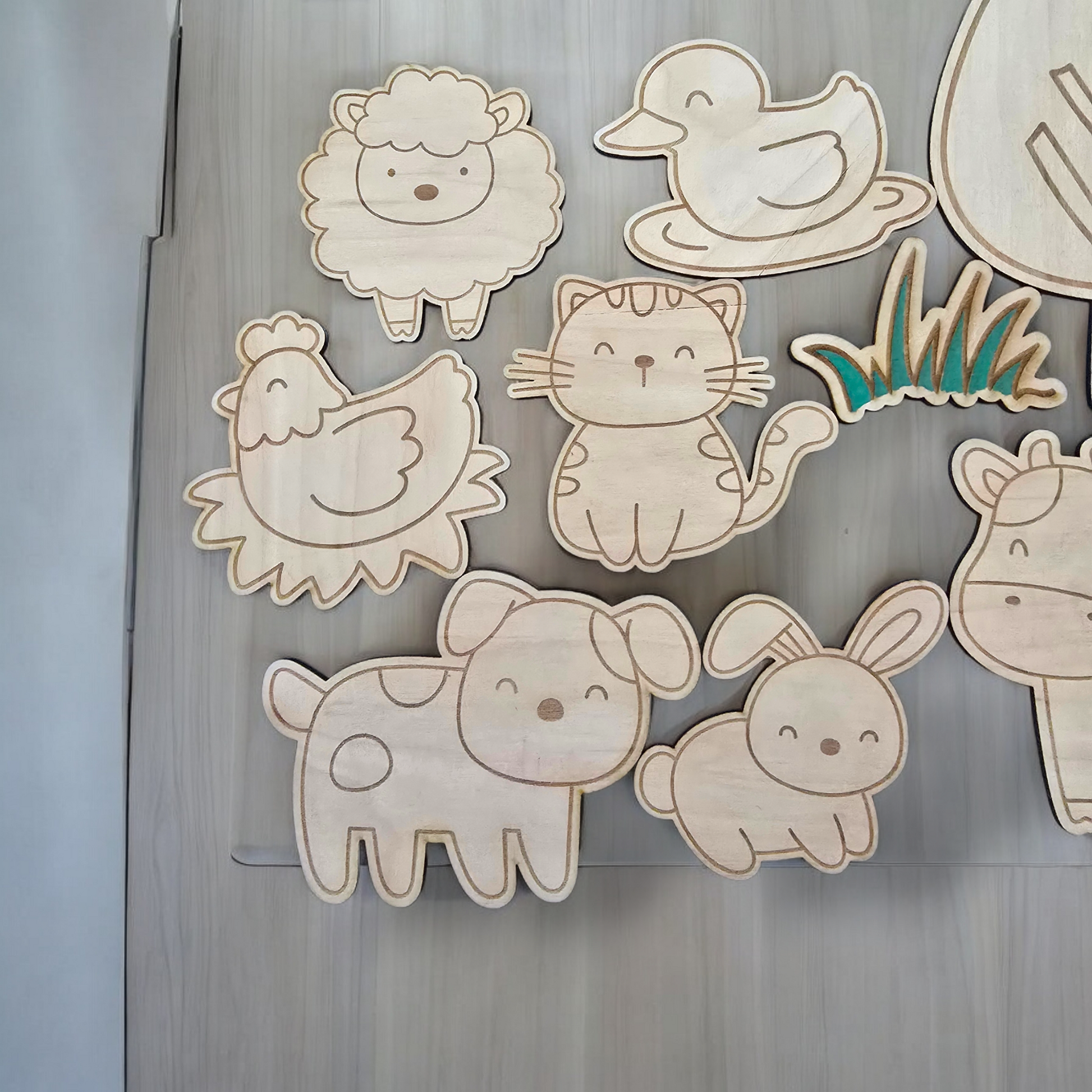 Farm Animals Play Scene Set - Colouring Set - PeppaTree Designs