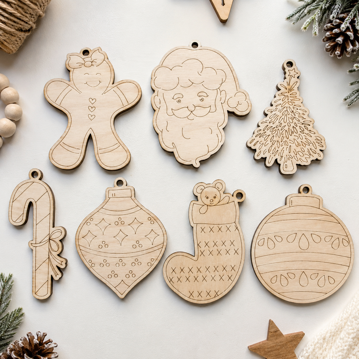 Paint + Create | Christmas Ornament Kit | 7 Piece