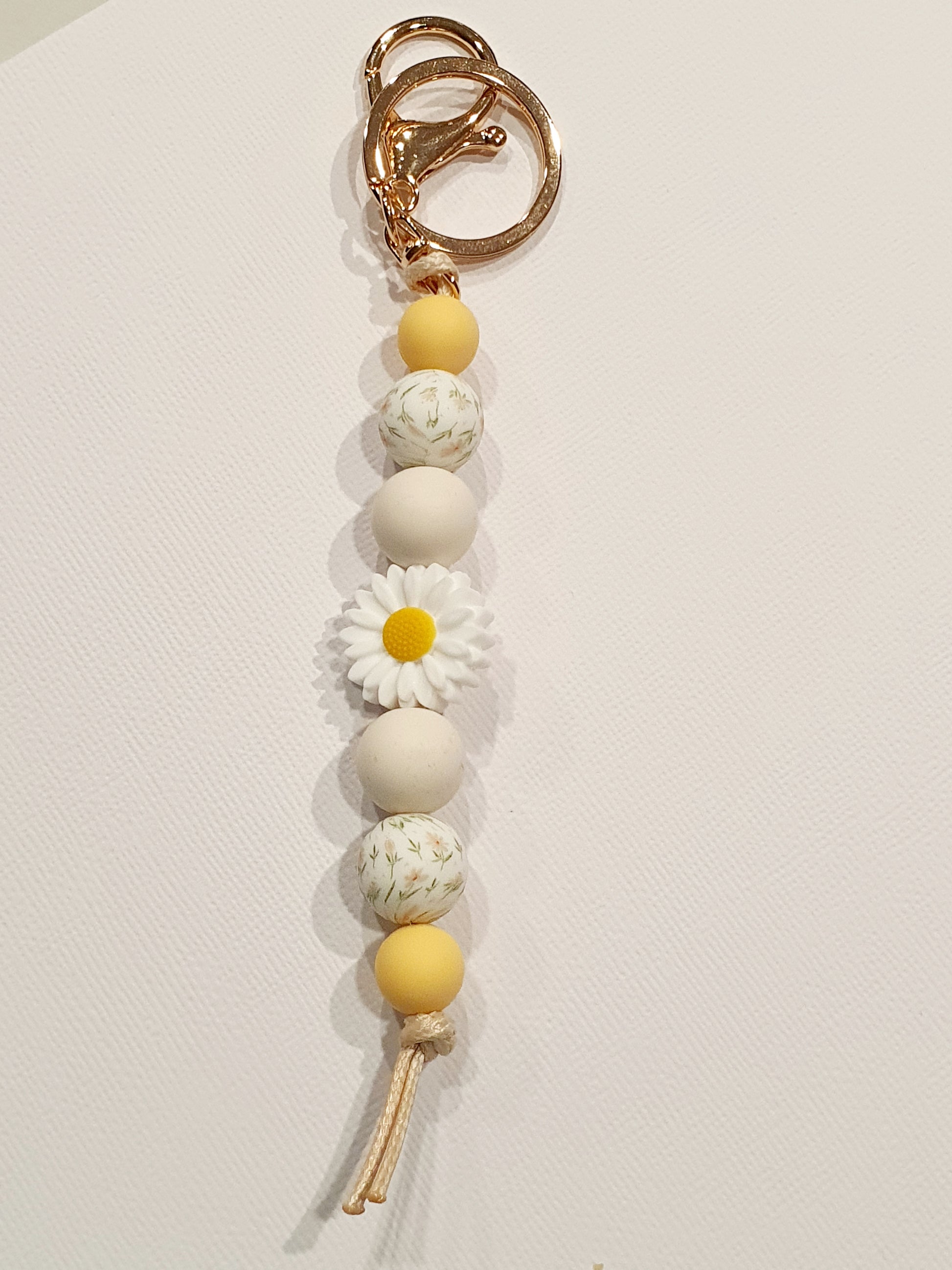 Daisy Keyring Designs | Handmade Keyring or Lanyard | Keyrings Id Holders Lanyards - PeppaTree Design Store